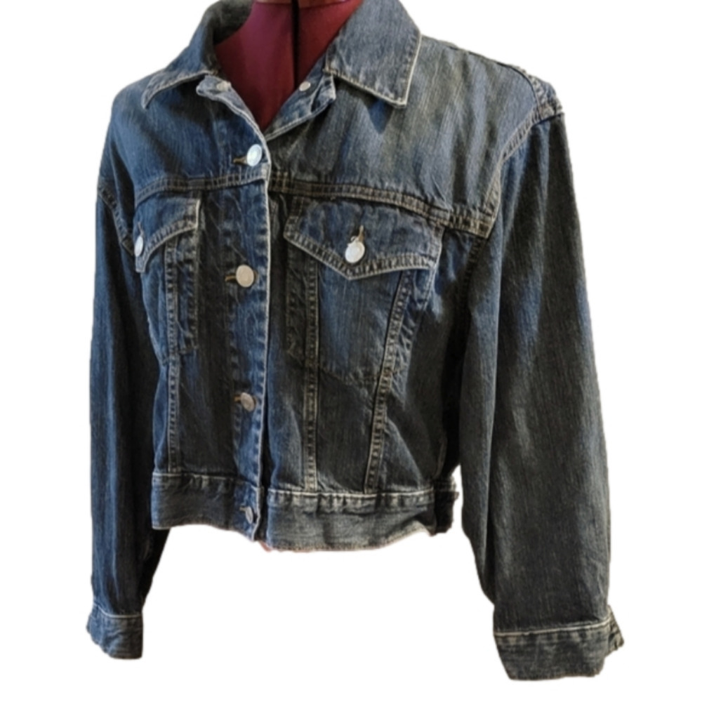 GAP Jeans Jacket - Picture 2 of 4